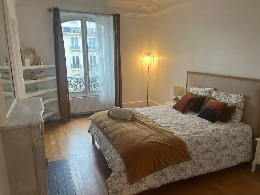 Guest Room Nearby Champs Elysees-1