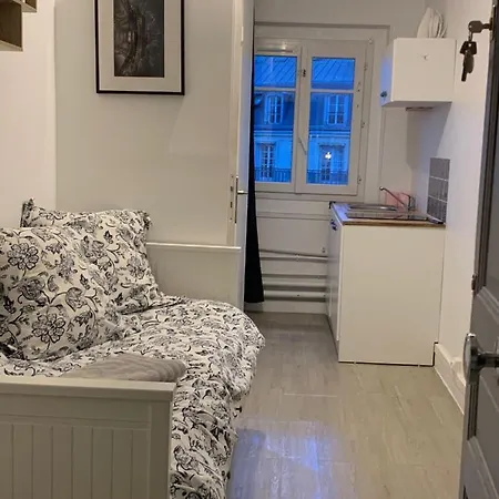 Guest Room nearby Champs Elysées-3