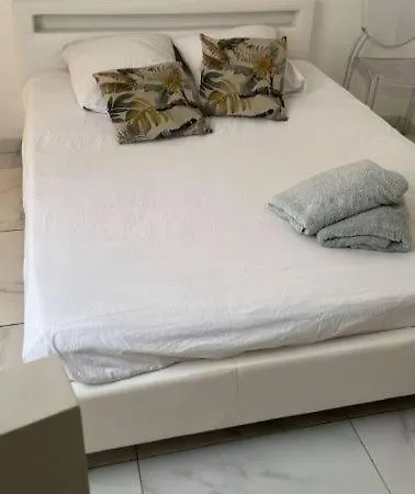 Guest Room Nearby Champs Elysees-2