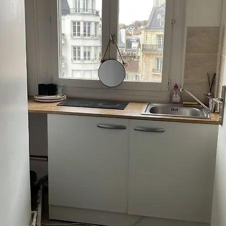 Guest Room Nearby Champs Elysees-2